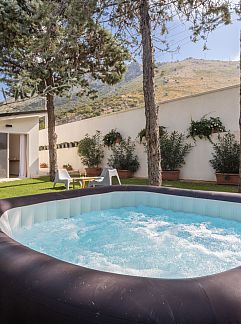 Apartment Appartement Casa dei Mori, Terrasini, Sicily, Italy