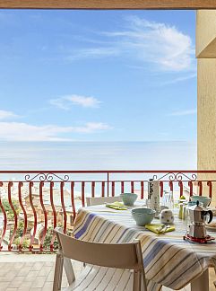 Appartement Appartement Wohnung 'Blue Wood' in Strandnähe, Letojanni, Sicile, Italie