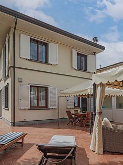 Vakantiewoning Vakantiehuis Casina del Sole, Lido Di Camaiore, Toscane / Elba, Italië