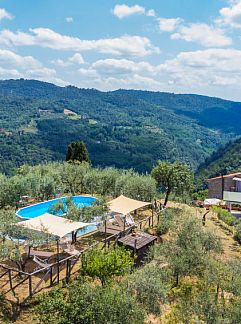 Vakantiewoning Vakantiehuis Red House, Pescia, Toscane / Elba, Italië