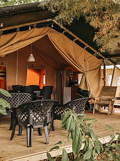 Tenthuis Safaritent + sanitair, Monte Santa Maria Tiberina, Umbrië / Marche, Italië