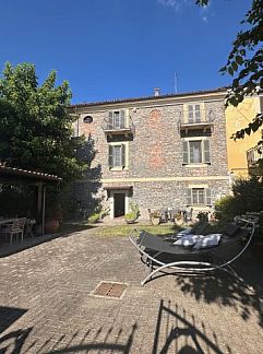 Vakantiewoning Vrijstaande woning in Lesa, Lesa, Piemonte, Italië