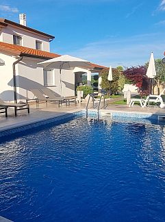 Ferienhaus Vakantiehuis mit Garten, Grill und Terrasse, Buje, Istrien, Kroatien