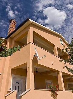 Apartment Appartement Villa Sandra, Pula, Istria, Croatia