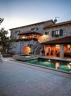 Vakantiewoning Vakantiehuis Villa Lenka mit Pool, Porec/Heraki, Istrie, Kroatië