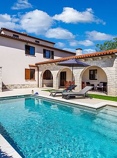 Logement de vacances Vakantiehuis Villa Puntarina, Barban, Istrie, Croatie