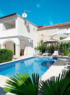 Ferienhaus Vakantiehuis Villa Qualia - Gemütliche 4-Schlafzimmer-Villa, Jakovici, Istrien, Kroatien