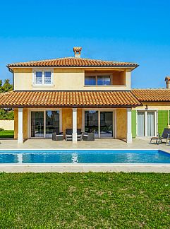 Vakantiewoning Vakantiehuis Mario, Svetvincenat, Istrie, Kroatië