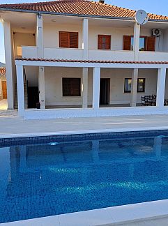 Appartement Appartement Antoine, Marina, Dalmatie, Kroatië