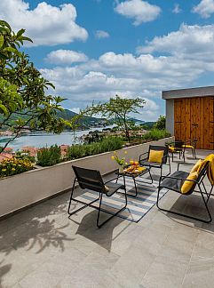 Appartement Appartement Wohnung "Astoria" mit Blick auf das Wasser, Zaton, Dalmatie, Croatie