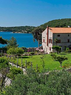 Appartement Appartement Wohnung "Astoria" mit Blick auf das Wasser, Zaton, Dalmatie, Croatie