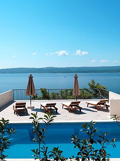 Appartement Appartement Dajak, Omis, Dalmatie, Kroatië