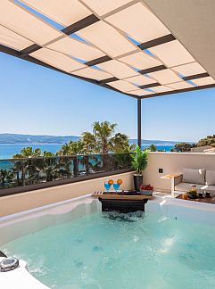 Appartement Appartement Luxury Mir, Omis, Dalmatie, Kroatië