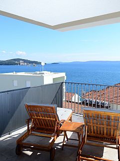 Appartement Appartement Tešija, Trogir/Vranjica, Dalmatie, Kroatië