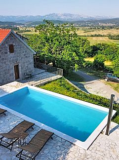 Holiday property Vakantiehuis Nena, Trilj, Dalmatia, Croatia