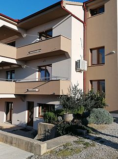 Vakantiewoning Vakantiehuis Velebit, Rovanjska, Dalmatie, Kroatië