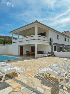 Vakantiewoning Vakantiehuis Marija, Rovanjska, Dalmatie, Kroatië