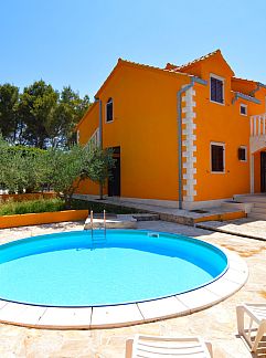 Logement de vacances Vakantiehuis Lucije, Brac/Splitska, Dalmatie, Croatie