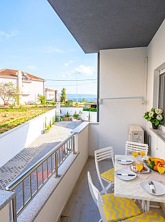 Appartement Appartement Jerkan 13, Podstrana, Dalmatie, Kroatië