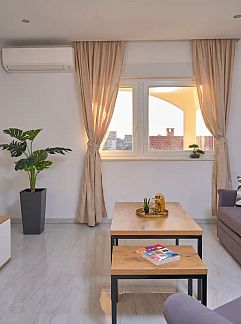 Appartement Appartement Lucius 1, Podstrana, Dalmatie, Kroatië