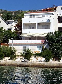 Appartement Appartement Angenehme Wohnung in Komarna mit privatem Parkpl, Klek, Dalmatien, Kroatien