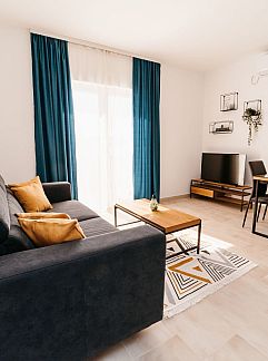 Appartement Appartement Angenehme Wohnung in Komarna mit privatem Parkpl, Klek, Dalmatien, Kroatien