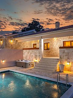 Ferienhaus Vakantiehuis VILLA KARLA, Pridraga, Dalmatien, Kroatien