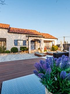 Ferienhaus Vakantiehuis VILLA KARLA, Pridraga, Dalmatien, Kroatien