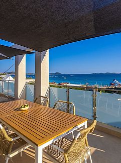 Ferienhaus Vakantiehuis Beautiful villa Lara in Vrana with pool, Drage, Dalmatien, Kroatien