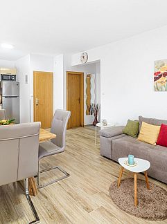 Logement de vacances Vakantiehuis für 10 Personen in Sria, Vodice, Dalmatie, Croatie