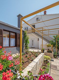 Appartement Appartement Josip, Vodice, Dalmatien, Kroatien