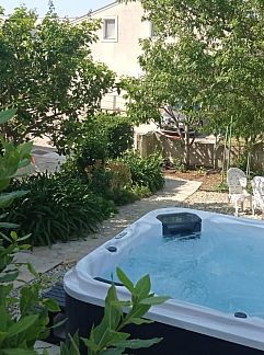 Appartement Appartement Appartement in Kožino mit Garten, Terrasse und , Petrcane, Dalmatie, Kroatië