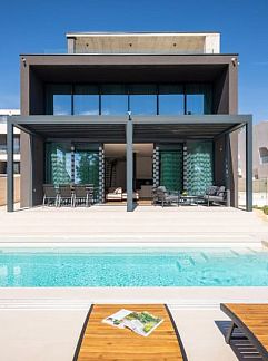 Ferienhaus Vakantiehuis Villa Acacia für 9 Personen und 1 Kind, Petrcane, Dalmatien, Kroatien