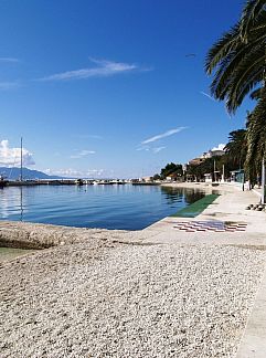 Appartement Appartement mit privatem Parkplatz, Gradac, Dalmatien, Kroatien