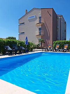 Vakantiewoning Vakantiehuis Giny, Zadar/Bibinje, Dalmatie, Kroatië