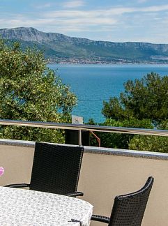 Vakantiewoning Vakantiehuis Zoka, Trogir/Slatine, Dalmatie, Kroatië