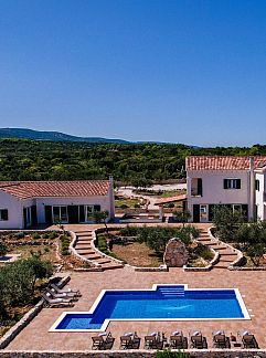 Ferienhaus Vakantiehuis mit Blick auf das Wasser, Brac/Pucisca, Dalmatien, Kroatien