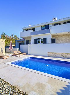 Ferienhaus Vakantiehuis Villa "Rosemary" mit Pool und Panoramablick auf, Garica, Kvarner, Kroatien
