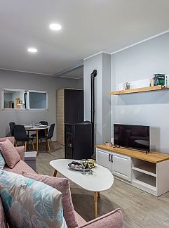 Ferienhaus Vakantiehuis IDEAL FÜR FAMILIEN, PAARE UND NATURLIEBHABER, Lokve, Kvarner, Kroatien