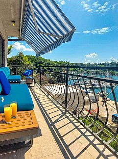 Apartment Appartement Dada, Krk/Omisalj, Kvarner, Croatia