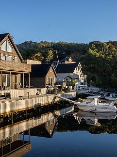 Holiday property Vakantiehuis Pale, Langevåg, Fjord Norway, Norway