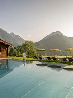 Apartment Hotel Garni Malerwinkl, Bad Hindelang, Bavaria, Germany