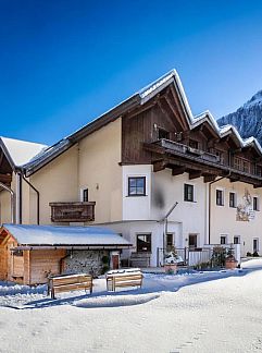 Vakantiewoning Schweizerhof Enzian, Huben, Tirol, Oostenrijk