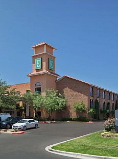 Apartment Courtyard Lubbock, Lubbock, Texas, USA
