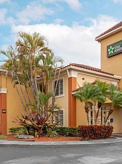 Apartment Holiday Inn Express and Suites Fort Lauderdale Airport West,, Davie, Florida, USA