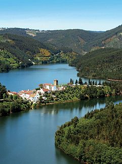 Ferienhaus Vakantiehuis Ferienvilla "Blue Lake House" mit Sauna, Dornes, Vale do Tejo, Portugal