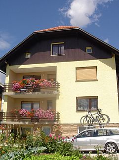 Appartement Appartement Appartement in Zasip mit Möblierter Terrasse, Bled, Westslowenien / Küste, Slowenien