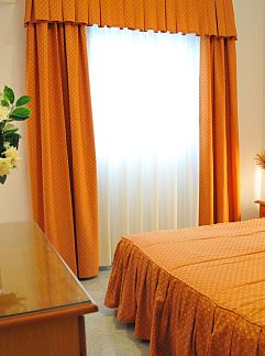 Vakantie appartement Elba Vecindario Aeropuerto Business & Convention Hotel, Vecindario, Canarische Eilanden, Spanje