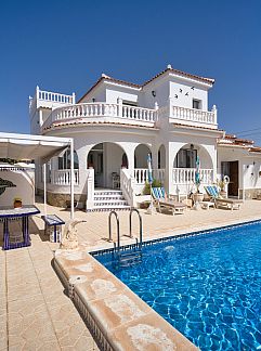 Holiday stay or cottage wanted? Book here your holiday worldwide