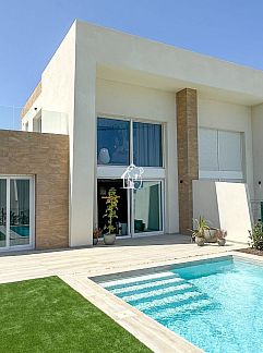 Holiday stay or cottage wanted? Book here your holiday worldwide